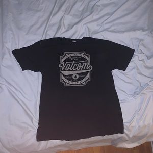 XL Volcom T-Shirt